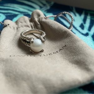 DAVID YURMAN - Sterling Silver and Fresh Water Pearl and Diamonds Ring Size 6